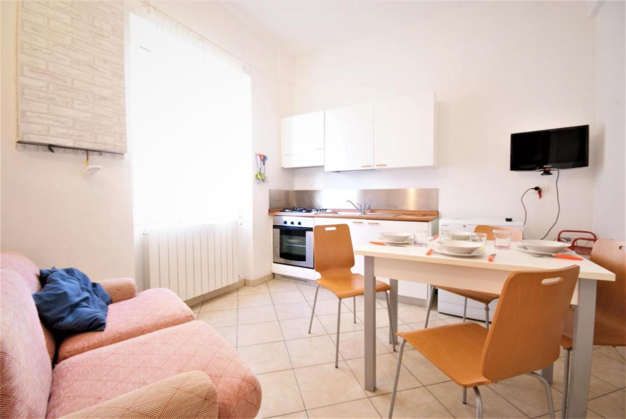 Da Simona Appartamenti Imperia Buitenkant foto